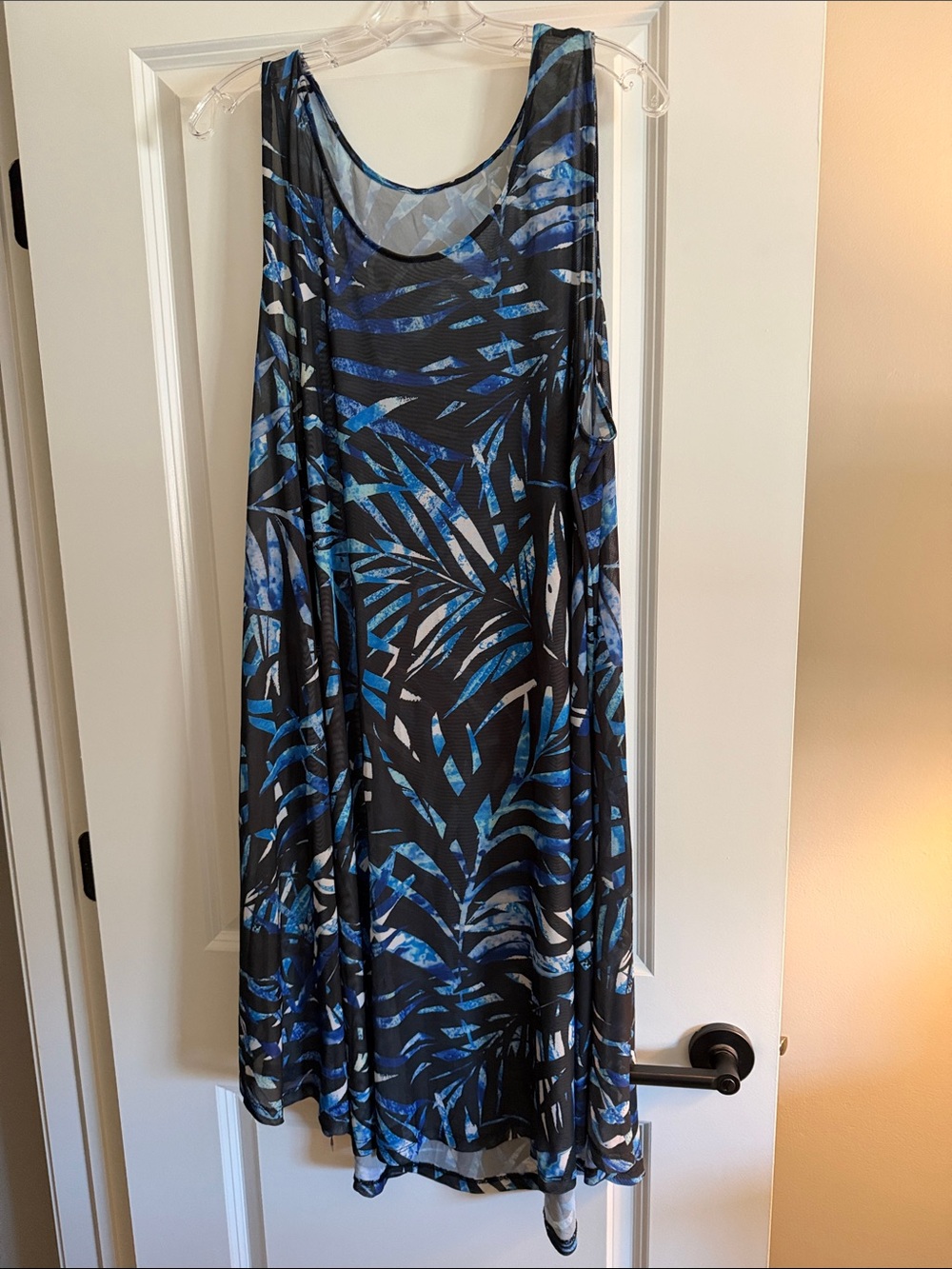 Swimsuits For All Black and Blue Leaf-Print Swim Coverup